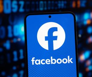 Facebook a picat pentru unii utilizatori din România, dar şi din alte ţări: "Cont indisponibil temporar"