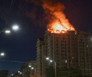 Noapte de teroare la Kiev. Ruşii au bombardat dur oraşul: 13 morţi şi peste 80 de răniţi