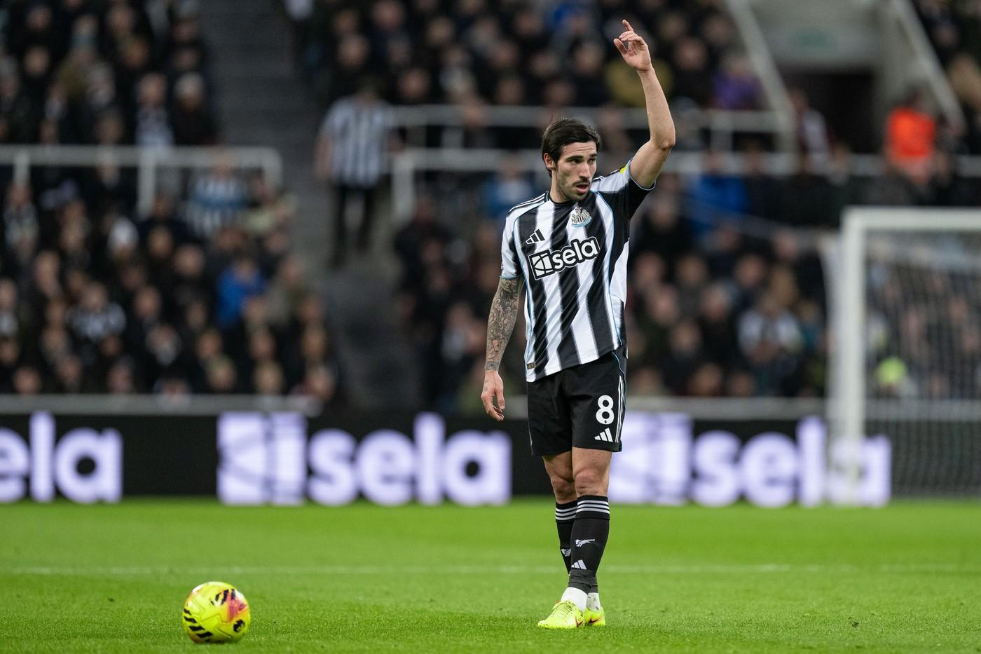 Tottenham a ajuns la un acord pentru transferul lui Sandro Tonali de la Newcastle, pentru o sumă record