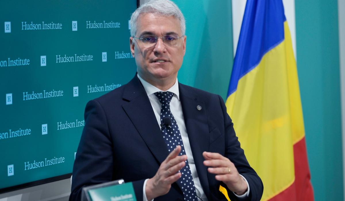 Ce se întâmplă cu salariile din sănătate. Pîslaru anunță că două treimi dintre angajați vor primi majorări