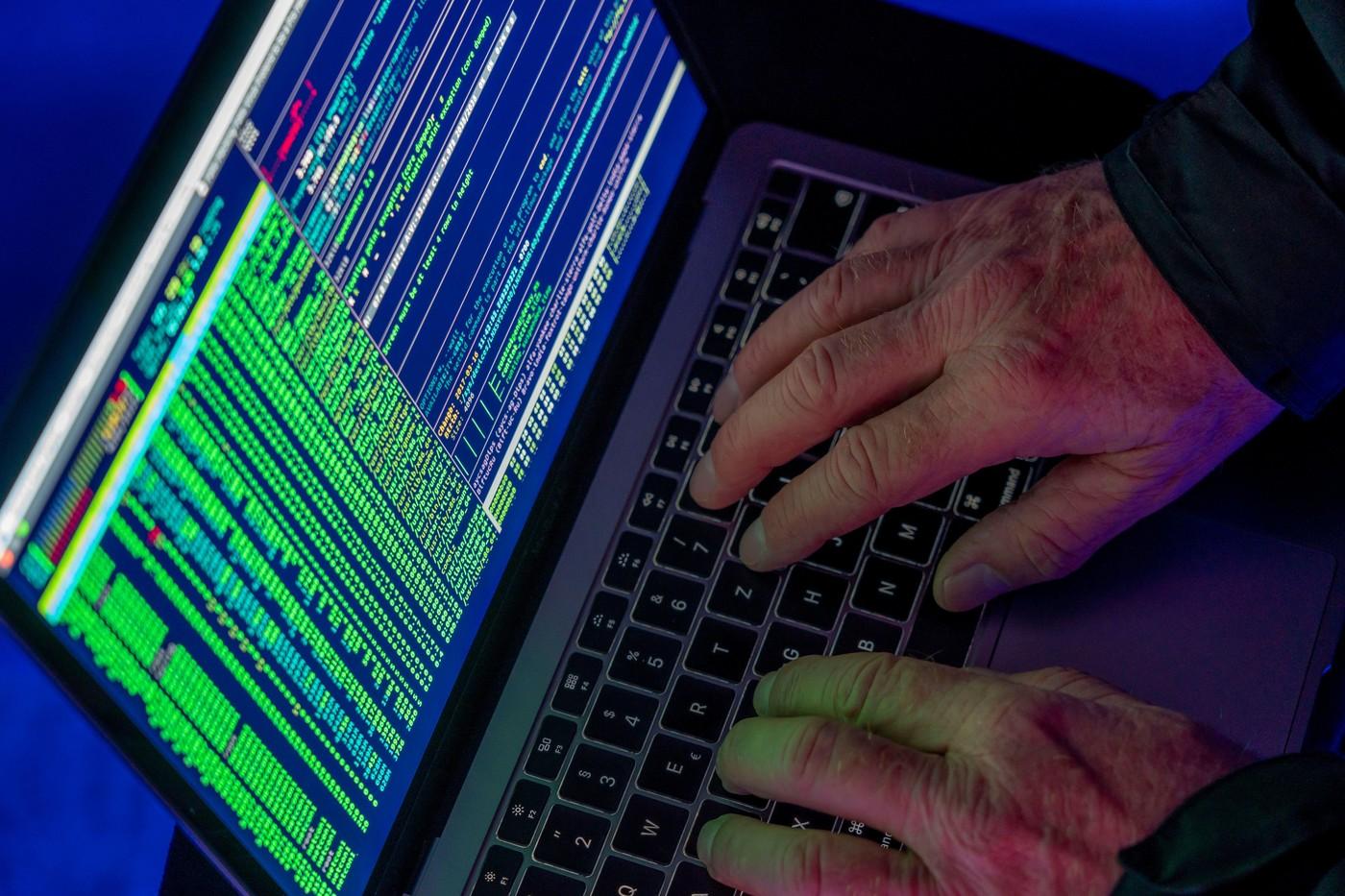 Guvernul anunță că baza de date de la Cadastru nu a fost afectată de hackeri. Platforma e-Terra rămâne blocată
