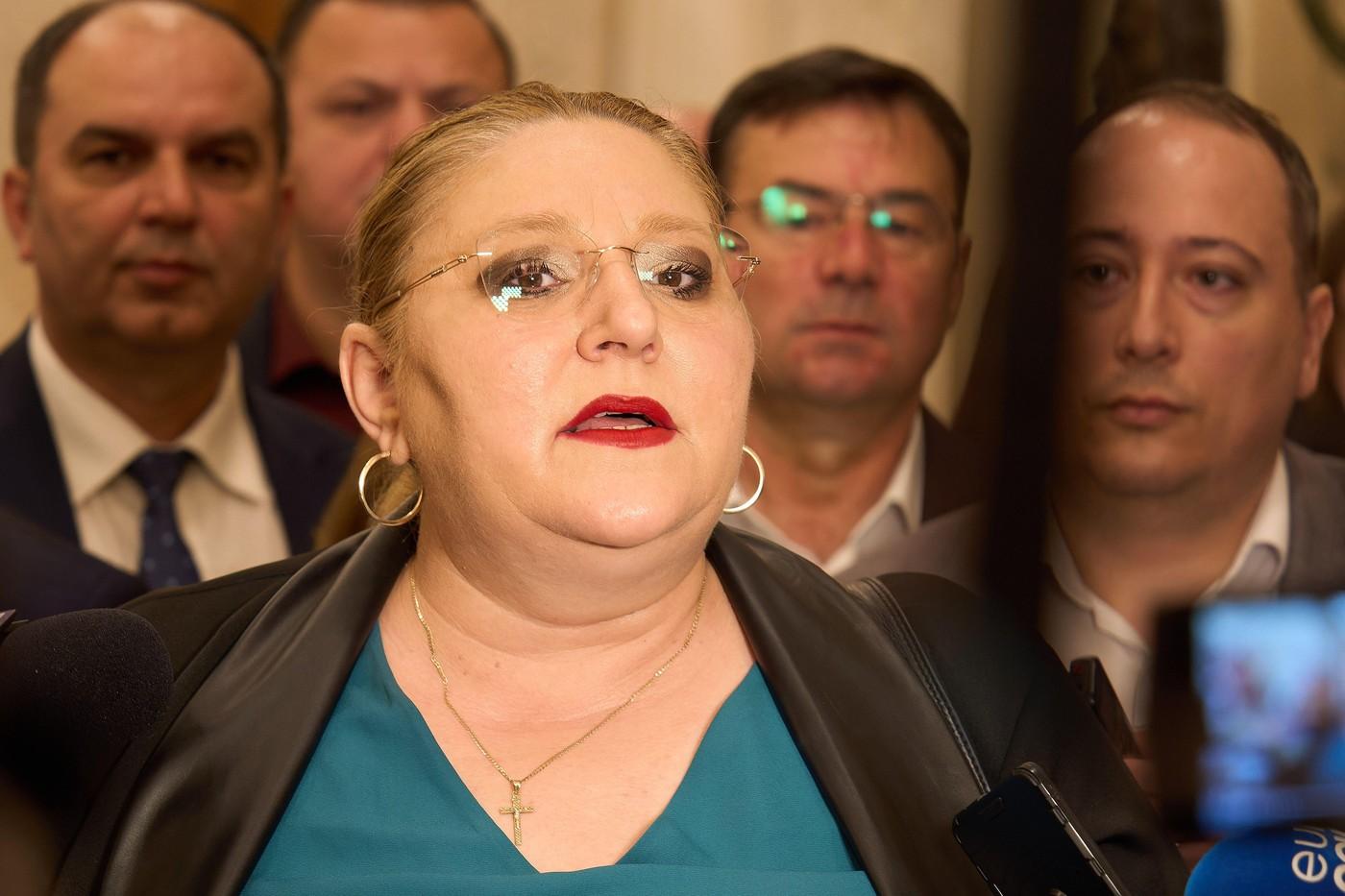 Diana Şoşoacă, implicată într-un accident rutier la Bucureşti, a fost dusă la Spitalul Universitar