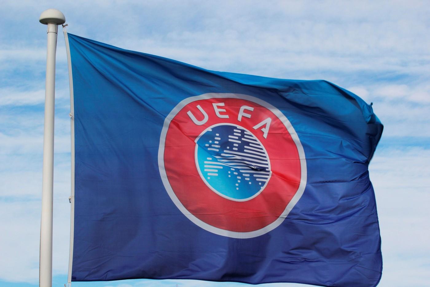 Federaţiile europene de fotbal ameninţă cu boicotul Campionatului Mondial dacă FIFA vinde competiţiile unor investitori privaţi