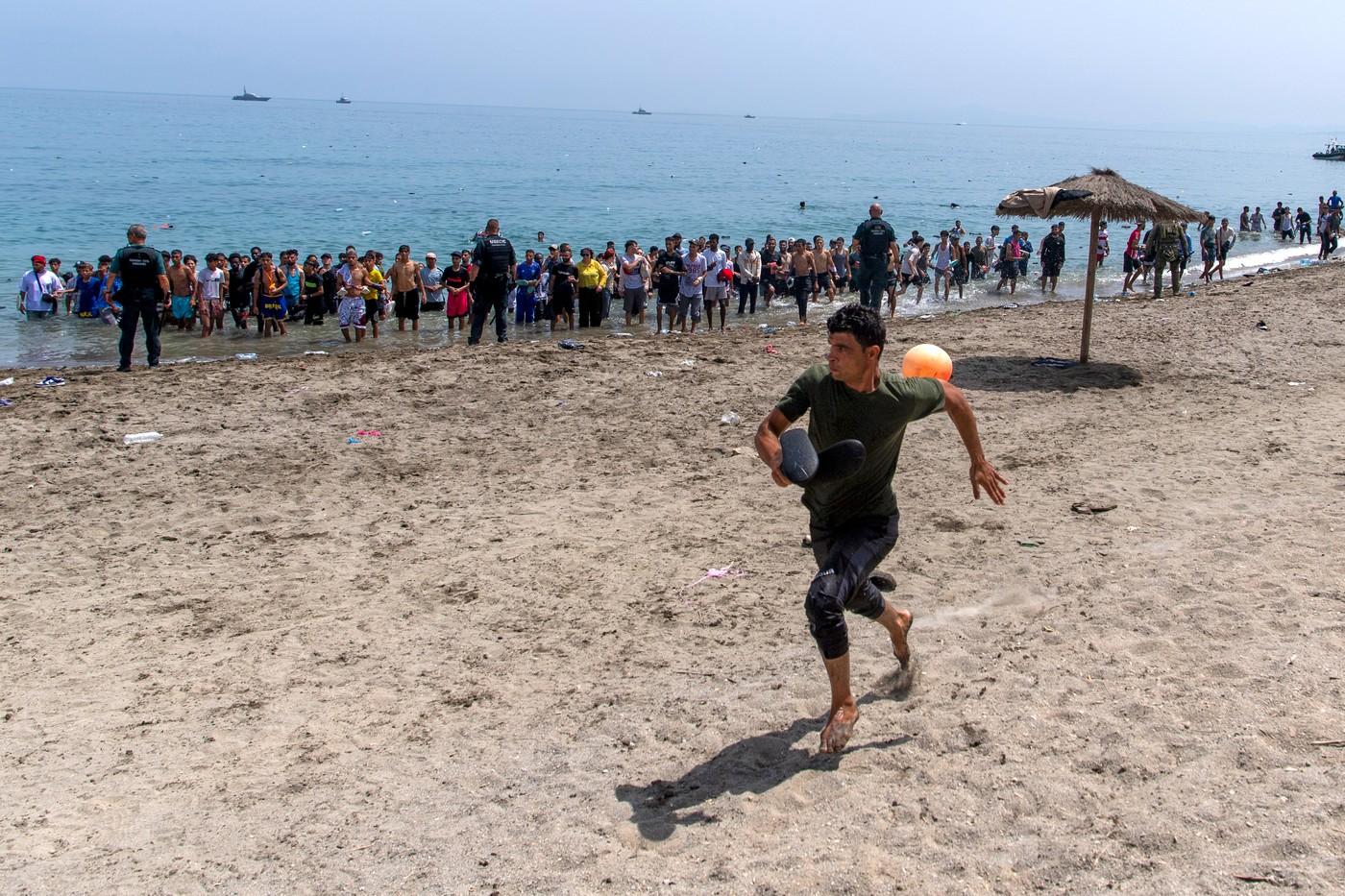 Trump compară situaţia din Ceuta cu SUA: "Aşa vom ajunge noi peste 3 ani dacă va câştiga tabăra greşită"