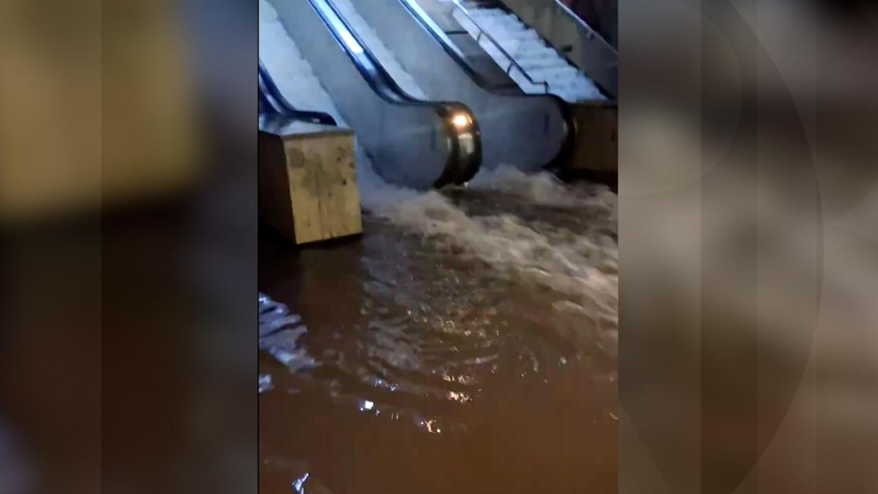 Surse: Caz de infectare cu Legionella la Metrorex după inundații. Angajații, îndemnați să meargă la Matei Balș