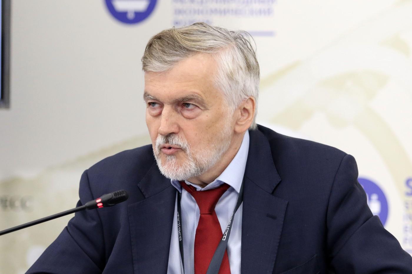 "Rusia pierde războiul de uzură cu Occidentul". Ce a pățit unul dintre cei mai cunoscuți economiști ruși