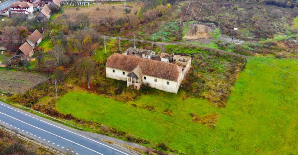 Judeţul în care un fost castel din secolul al XVI-lea a fost scos la vânzare cu mai puţin de 100.000 de euro