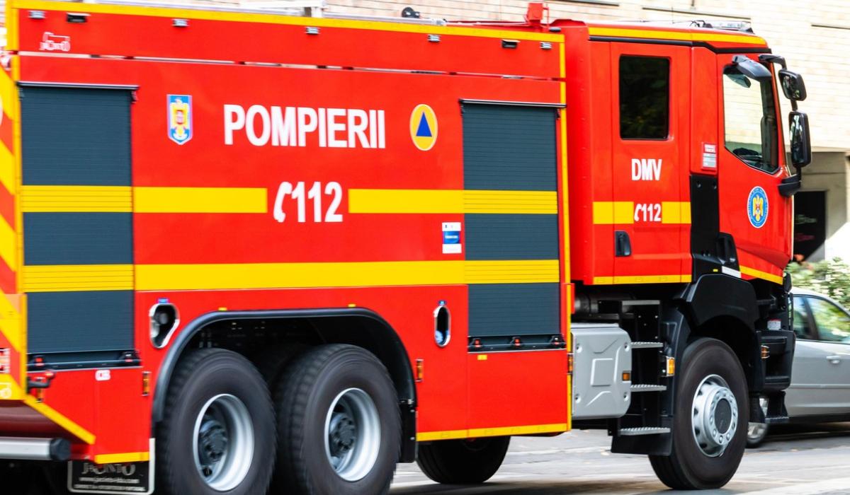 Accident cumplit pe DN1. O persoană a fost găsită carbonizată într-o mașină cuprinsă de flăcări