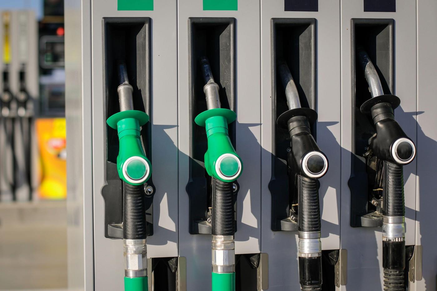 Județul și orașul din România unde se găsesc cei mai ieftini carburanți la pompă