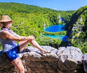 10 lacuri din Europa de o frumusețe ireală. De la Como la Bled și lacurile vulcanice din Azore