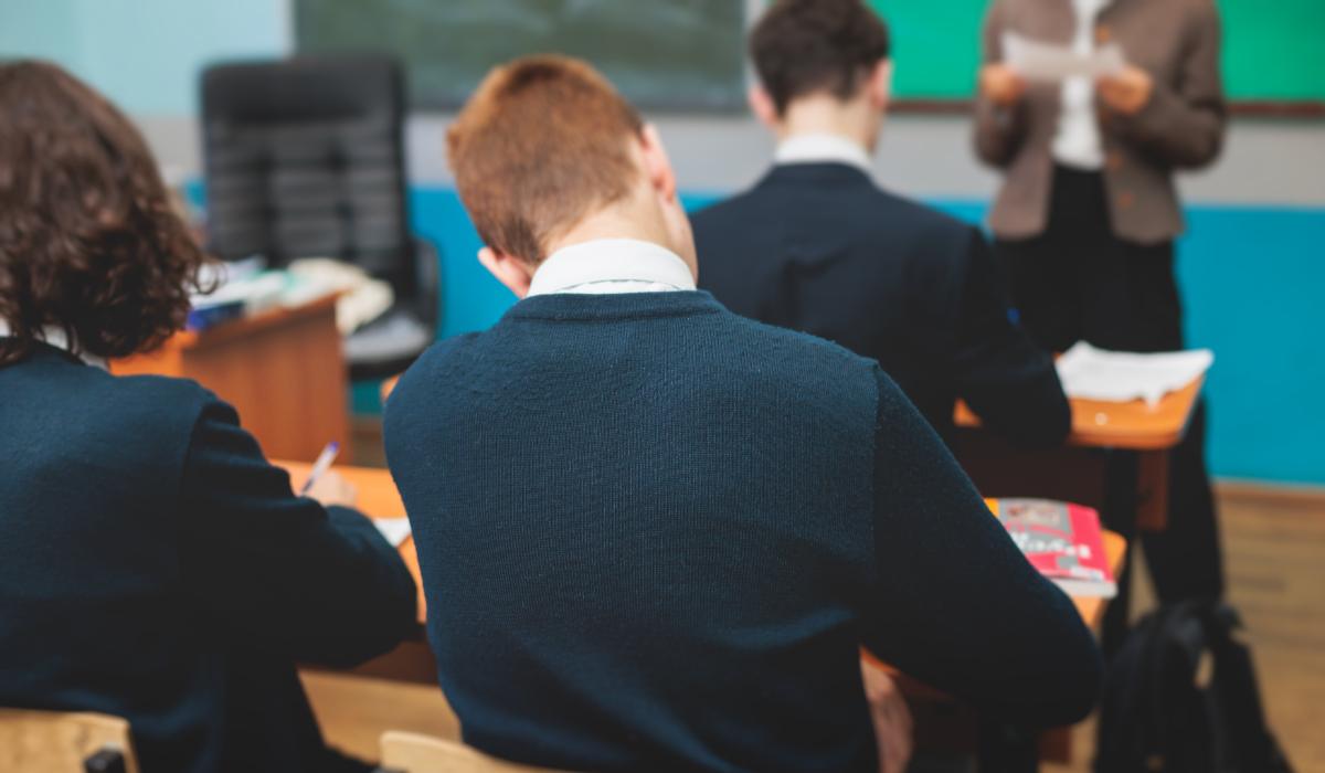 Admiterea la liceu se amână. Generația care ar urma să dea examenul separat, după votul Comisiei de învățământ