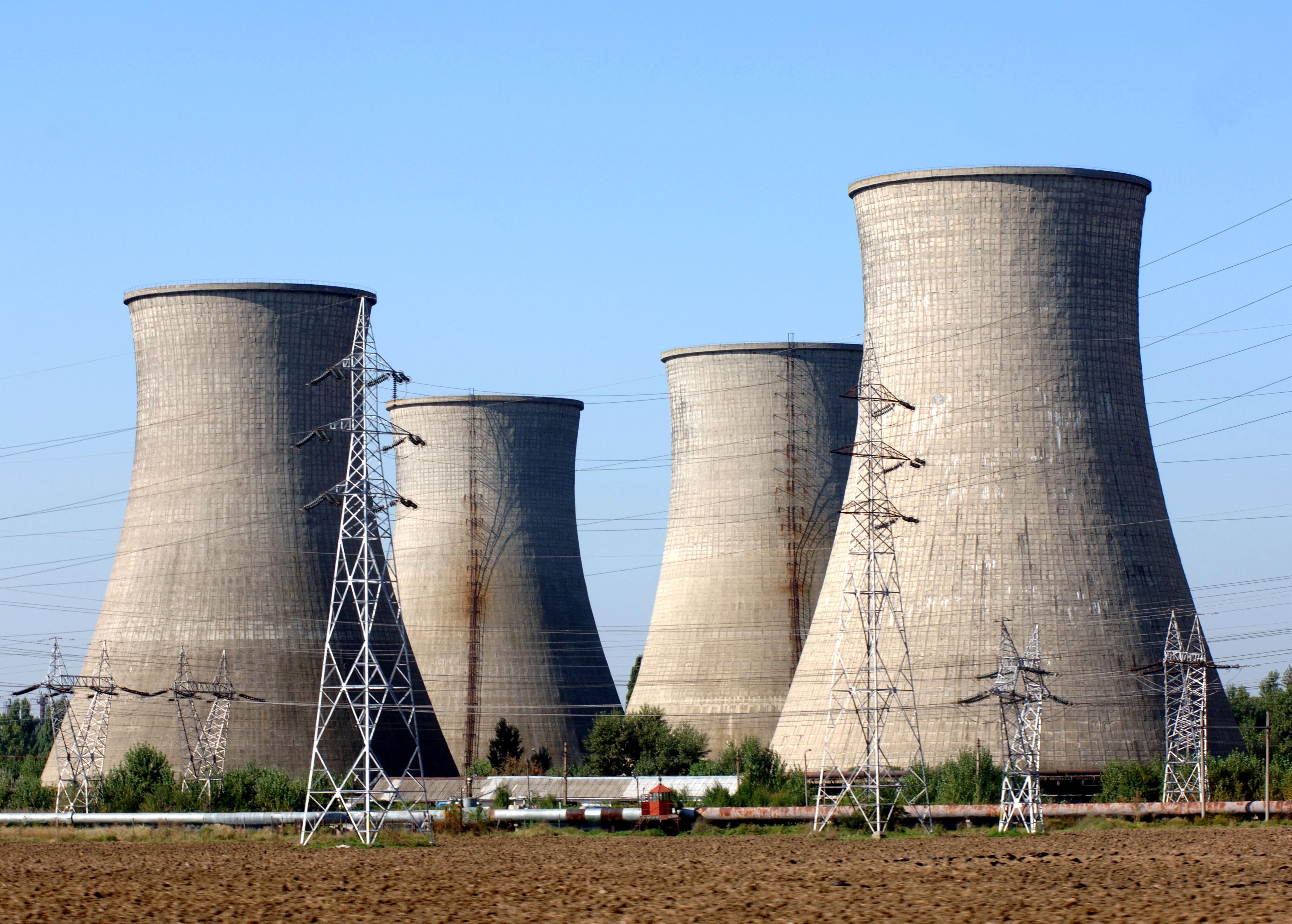 Industria românească, pe minus în prima jumătate a anului. Ce domenii au înregistrat totuși creșteri