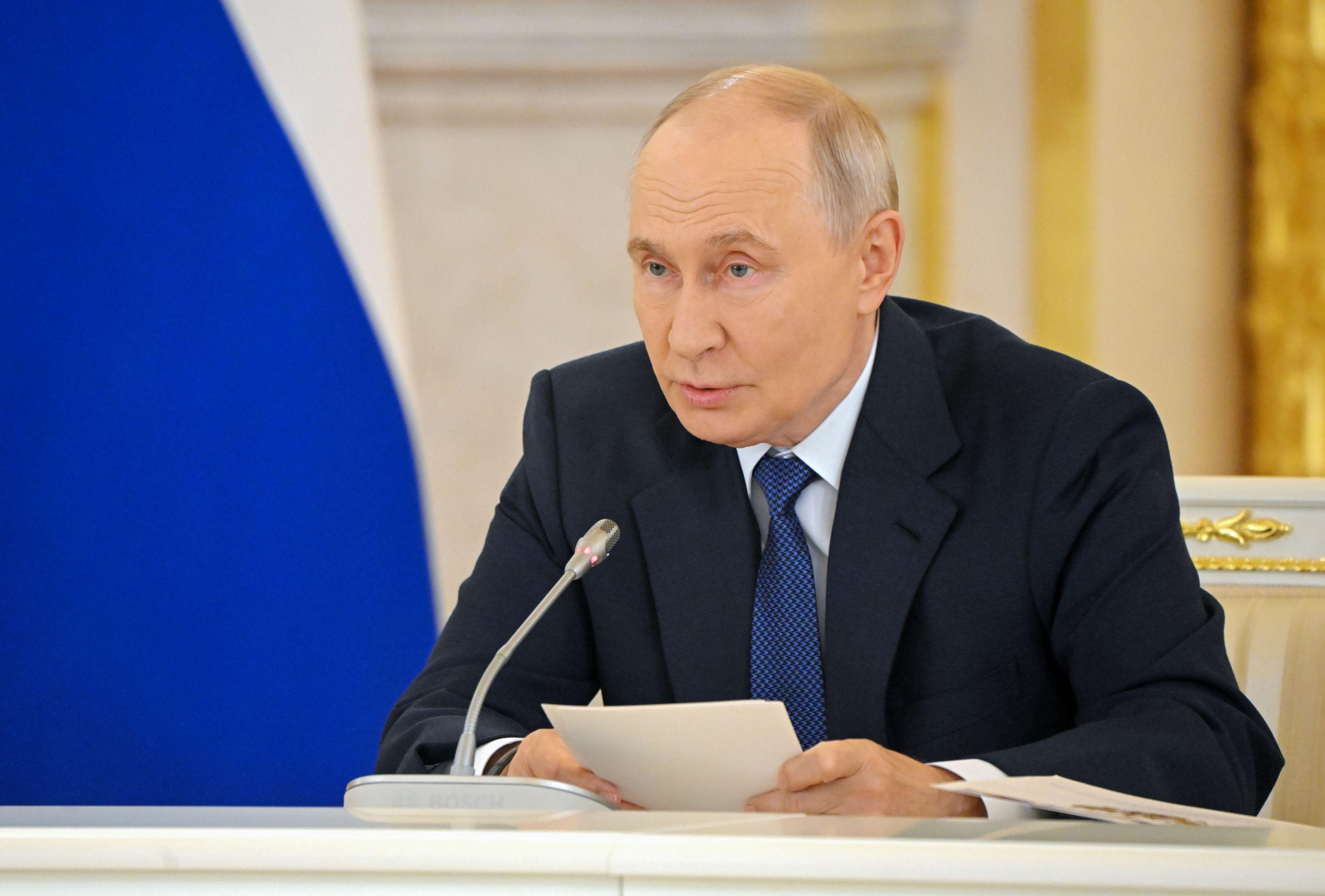Putin a emis un decret prin care statul poate prelua infrastructuri private vulnerabile la atacurile Ucrainei