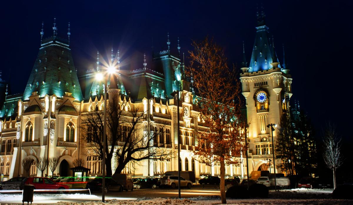 După revolta oamenilor, Iașiul schimbă oprirea iluminatului public. Va fi sistat doar între orele 21 și 23.30