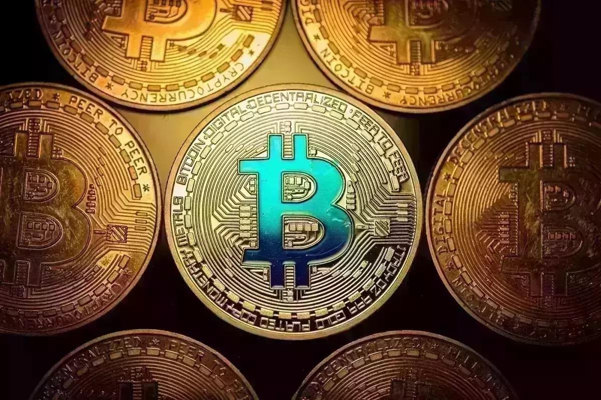 Preţul unui bitcoin astăzi, marţi 4 august 2026