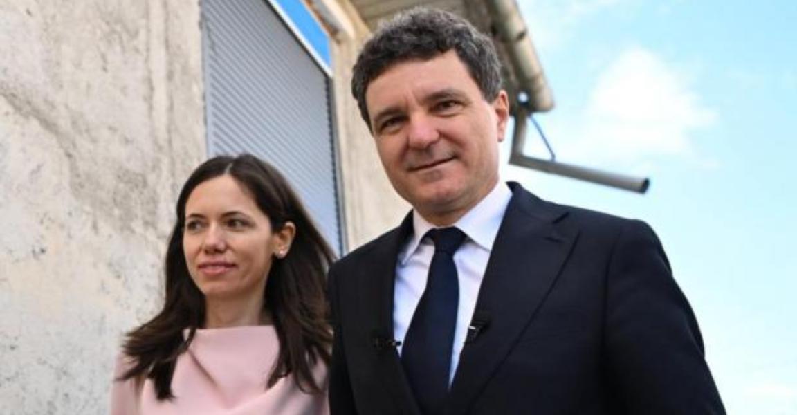 Partenera lui Nicușor Dan și-a publicat declarațiile de avere și interese în plină dezbatere privind legea ANI