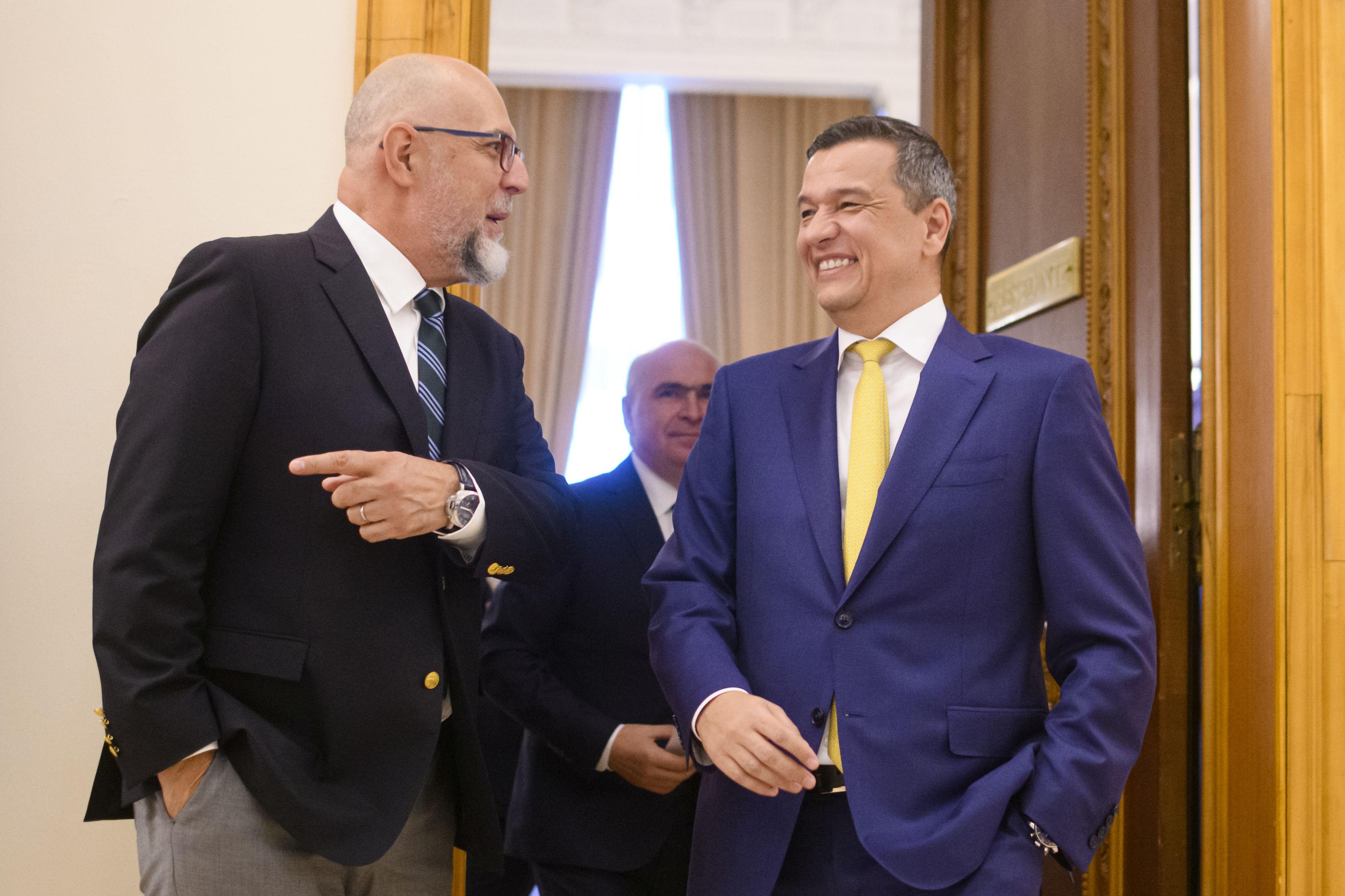 SURSE: PSD negociază un guvern politic cu UDMR și liberalii anti-Bolojan. Discuții informale la Cotroceni