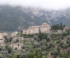 Satul unde temperaturile pot coborî până la 0°C în august, în timp ce restul Spaniei se topește la 40°C