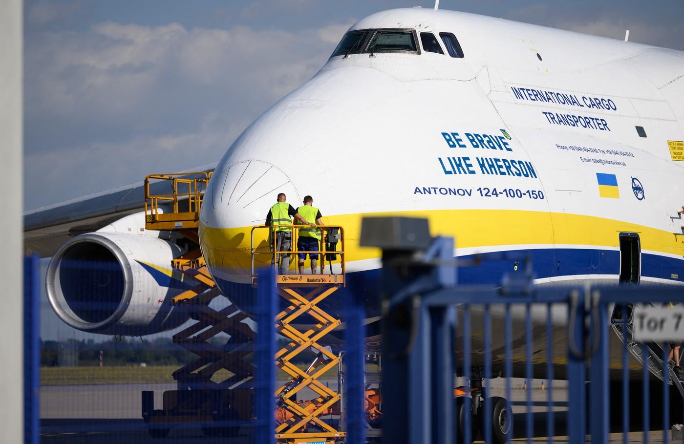 La un pas de catastrofă în Leipzig. Avionul ucrainean lângă care a fost găsită drona era încărcat cu muniție