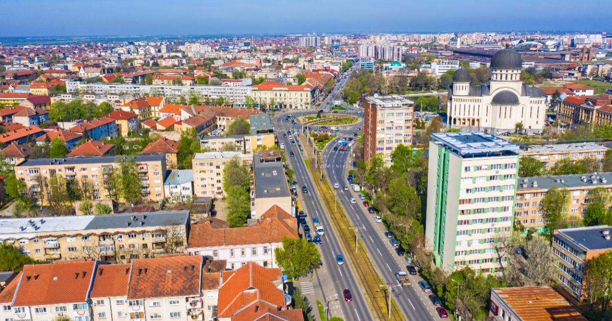 Poza pentru articolul Oraşul din România în care biletul de autobuz costă 1 leu. Un abonament lunar costă 20 lei