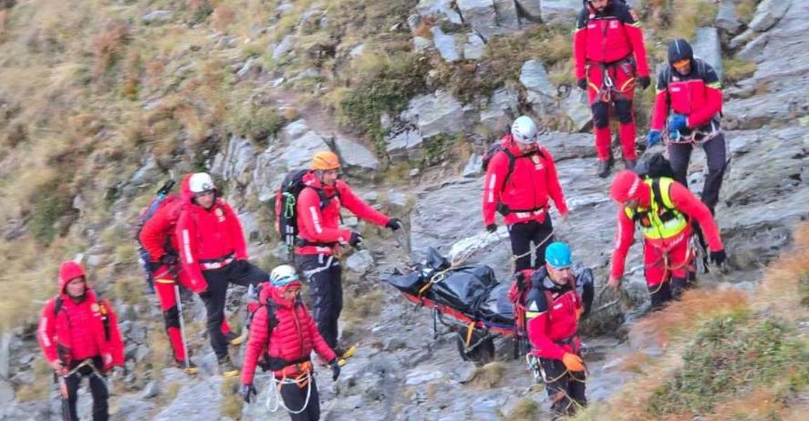 Salvamontiștii au recuperat trupul unui turist căzut în Munții Făgăraș, după o intervenție de 34 de ore