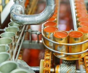 Fabrica în care se lucrează doar 70 de zile pe an. Produsele lor ajung şi la noi