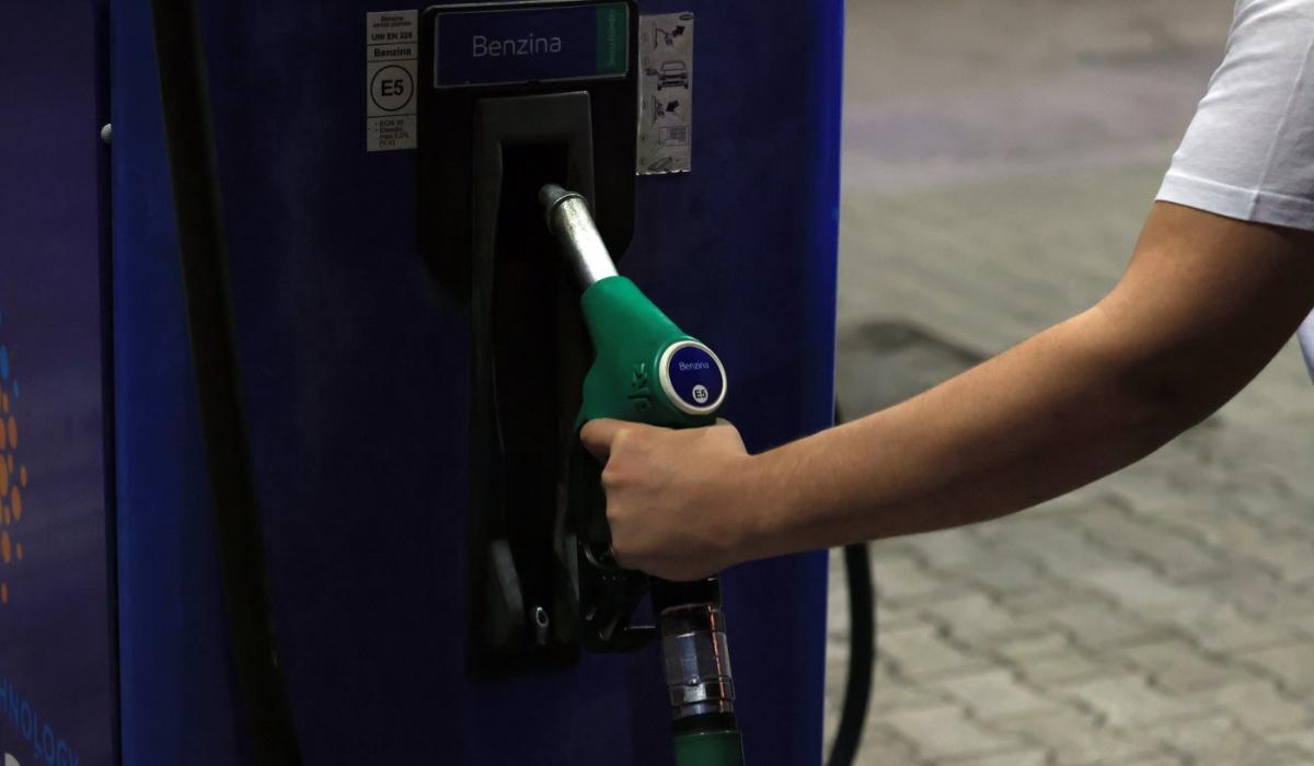 Țara în care șoferii fac coadă pentru benzină la 8,95 lei litrul