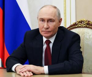 Rusia organizează în weekend alegeri parlamentare strict controlate, doar cu partide pro-Putin. Care este miza