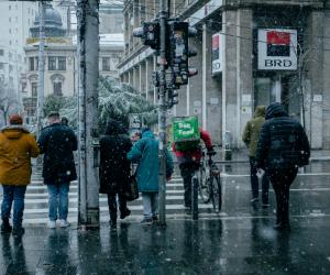 Vortexul polar dă vremea peste cap în următoarele zile. Frig, lapoviță şi ninsori, dar surpriza vine după
