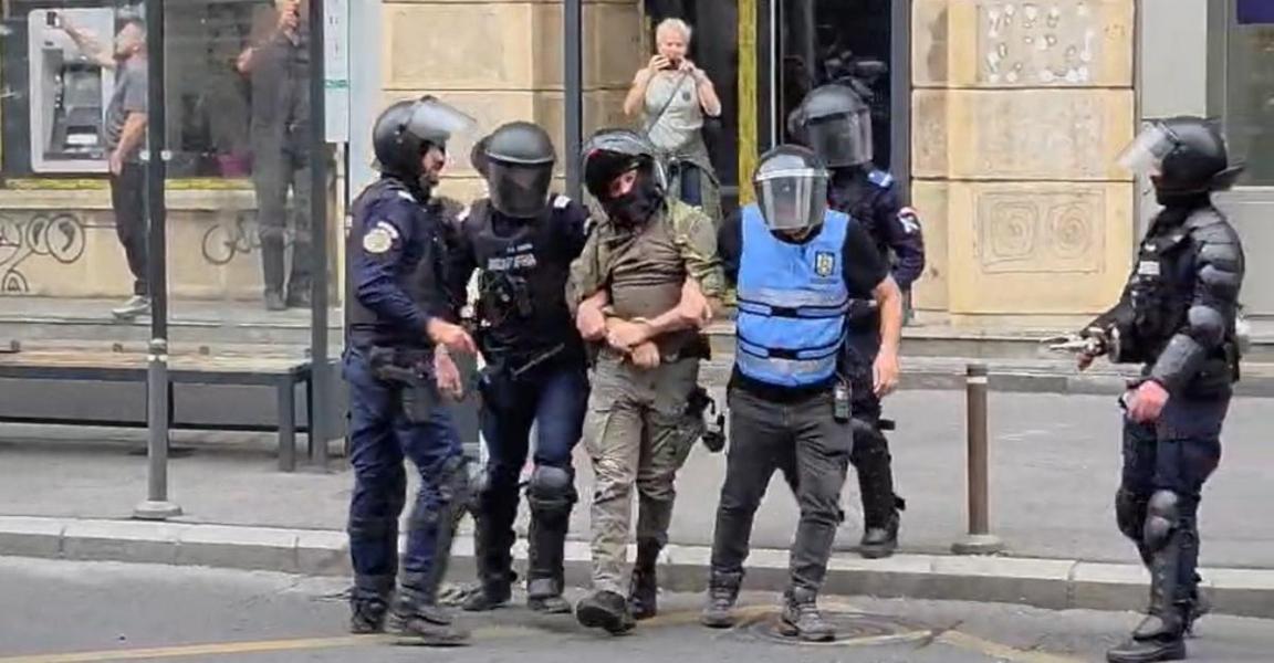Noi arestări după protestul ciobanilor din Piața Victoriei. Încă 4 persoane au ajuns după gratii
