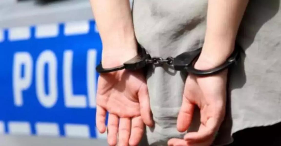 Bărbat din Braşov, arestat preventiv după ce a condus beat și a jefuit două benzinării. Ce a reuşit să fure