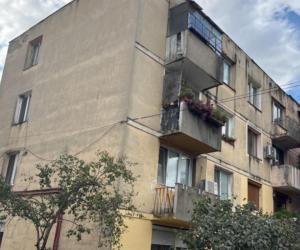 Oraşul în care un apartament cu două camere costă sub 7.000 de euro. ANAF îl scoate la licitaţie