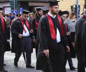 Facultatea care devine tot mai valoroasă în era AI. Programarea nu mai garantează un loc de muncă