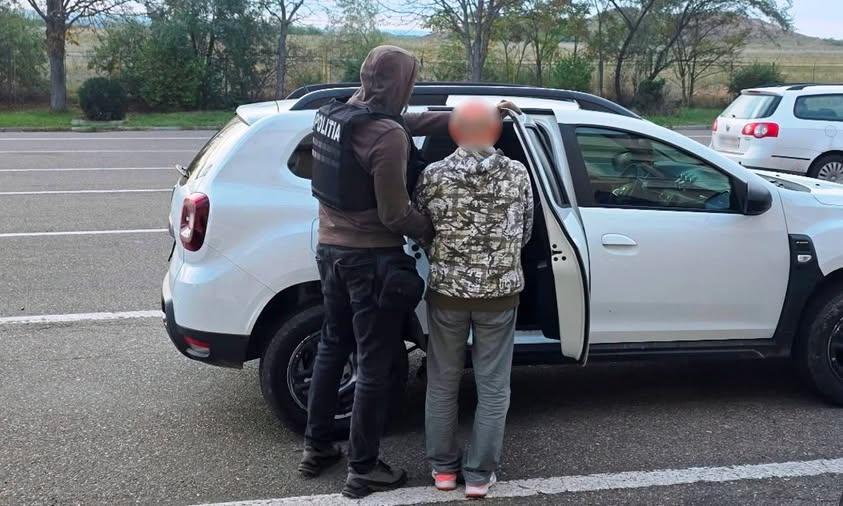 Un bărbat cu cetățenie română și moldovenească, căutat pentru terorism în Lituania, prins la Albița