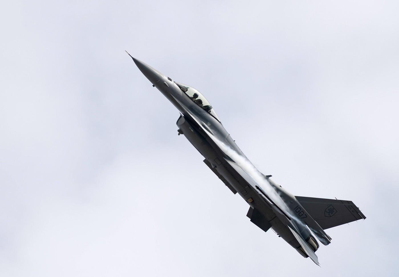 O nouă alertă la granița cu Ucraina. RO-Alert în Tulcea și două F-18 trimise în recunoaștere