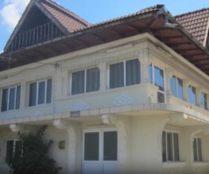 Oraşul unde o vilă cu etaj costă 25.000 de euro. Are 315 mp şi este scoasă la licitaţie de ANAF
