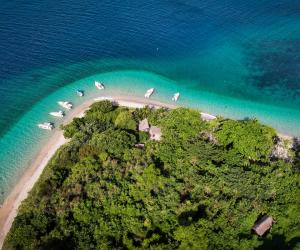 Insula comparată cu Maldive care a devenit noua destinație preferată de turiști