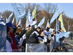Profesorii protestează în Piața Victoriei. Principalele nemulțumiri: amenință cu grevă generală în perioada de Bacalaureat și Evaluare Națională
