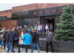 Un rus beat a încercat să fure mumia lui Vladimir Lenin de la mausoleul din Moscova