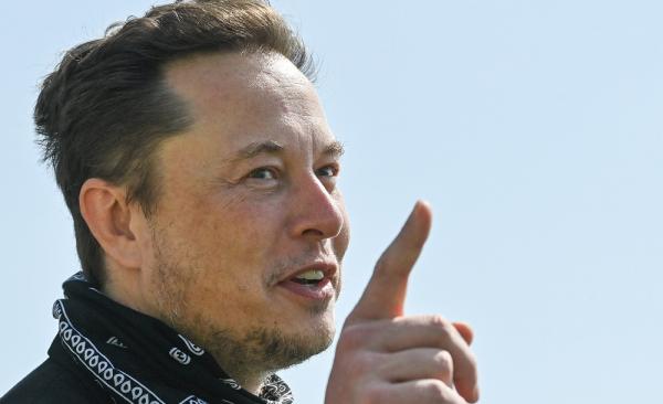 Elon Musk mai concediază alți 200 de oameni de la Tesla