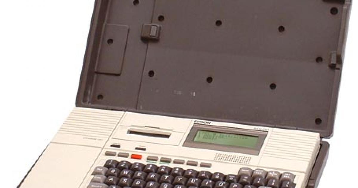 Un român deține cel mai vechi laptop din lume | Observator News