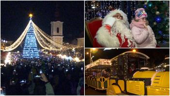 "Am venit să simţim spiritul Crăciunului!" Spectacol de lumini la Târgu Mureş. Oraşul a intrat în atmosfera sărbătorilor