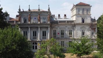 Palatul Ştirbey "renaşte": ce se ascunde în spatele porţilor închise de 10 ani. Pe locul unde urma să răsară un mall, vor fi reconstruite anexele de altădată