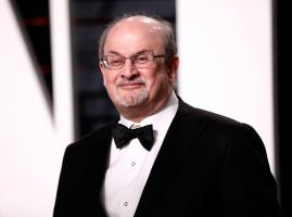 Mărturii dramatice după înjunghierea lui Salman Rushdie: "Era ireal. Ca şi cum totul ar fi încetinit"