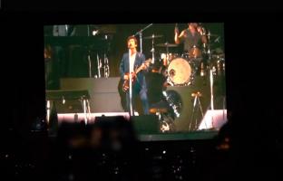 Arctic Monkeys, pentru prima oară în România, la Summer Well 2022. Ce au făcut fanii trupei pentru un loc lângă scenă