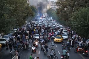 Protestele din Iran devin "revoltă generală". Cel puţin 41 de oameni au murit, iar preşedintele cere "măsuri decisive" împotriva manifestanţilor