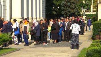 Ghid turistic pentru credincioșii care vin la pelerinajul Sfintei Parascheva, în Iași. Oamenii nu ştiu ce pot vizita şi pleacă acasă