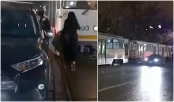 Tramvaie blocate aproape două ore din cauza inconștienței unui șofer, în Capitală. A parcat lângă șine și s-a făcut nevăzut