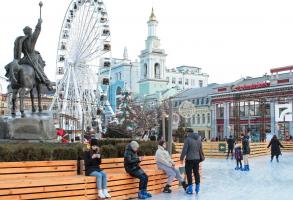 Cum vor petrece ucrainenii din Kiev de sărbători. Primarul promite că "nu-l va lăsa pe Putin să le fure Crăciunul"
