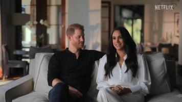 Documentarul Netflix cu Prințul Harry și Meghan Markle declanşează furia Casei Regale. "O lovitură la adresa familiei Regale"